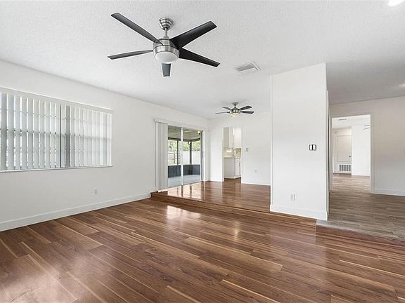 4th image of 8323 Banyan Blvd #8323