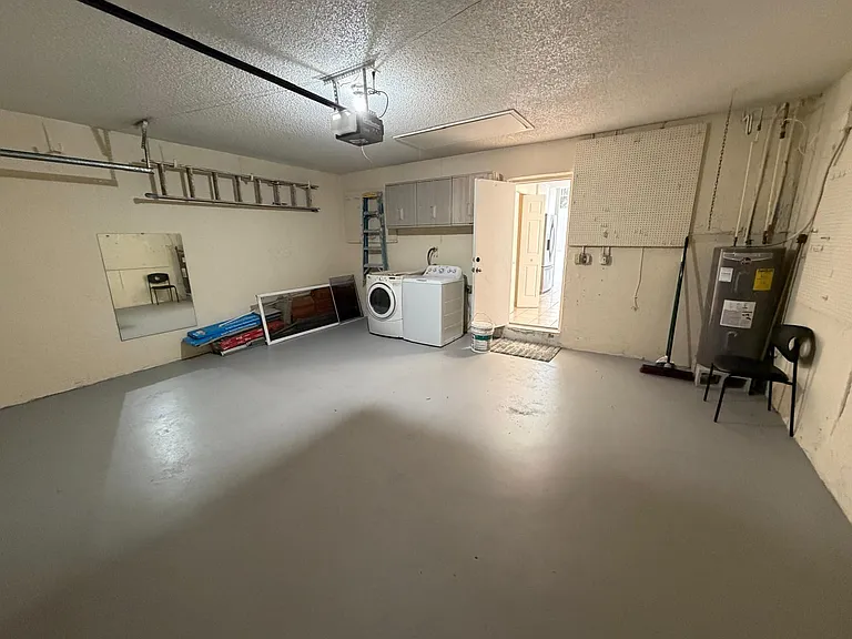 3780 Amalfi Dr — Photo 19