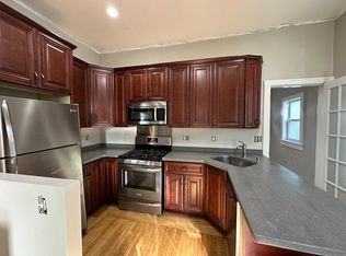 787 Whitney Ave #1R, New Haven, CT 06511