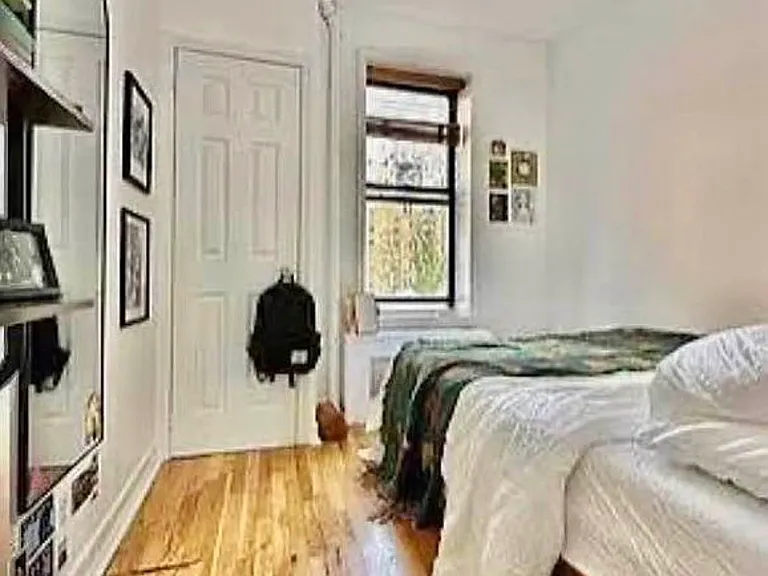318 E 78th St #30 — Photo 4