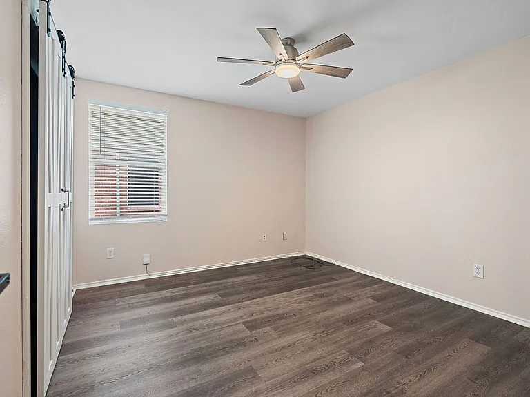 5405 Mountain Pointe Dr — Photo 18