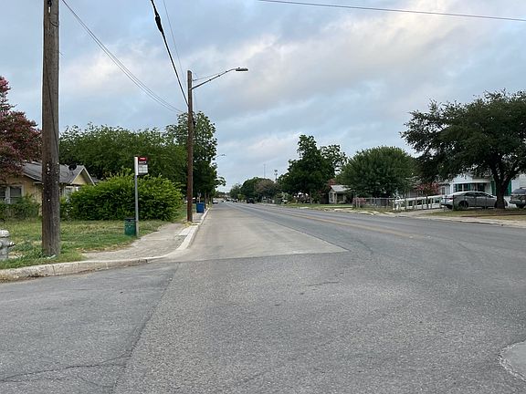 4th image of 1750 Steves Ave