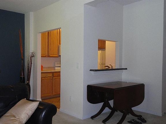 5th image of 2452 Aldermont Ct