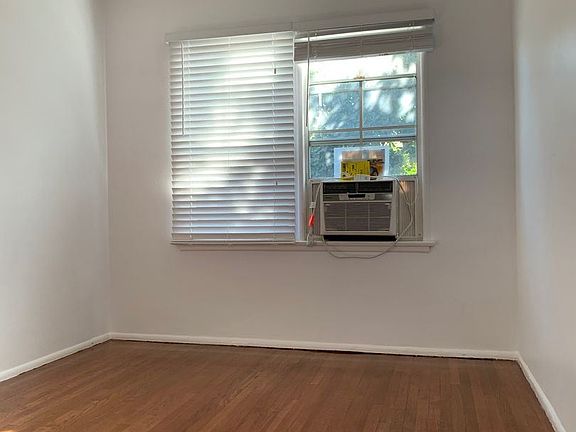 3rd image of 1740 3/4 N Garfield Pl #6460386
