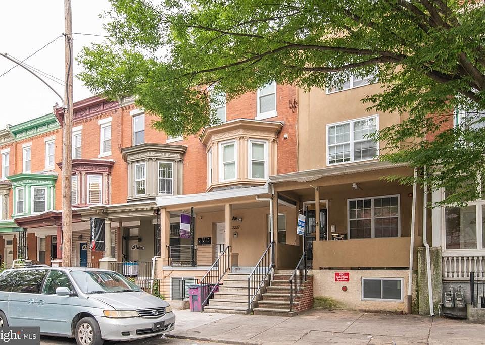 1st image of 2227 N Park Ave #C