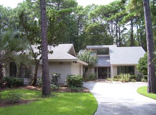15 Persimmon Pl, Hilton Head Island, SC 29926
