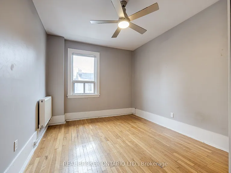 77 Isabella St #UPPER — Photo 15