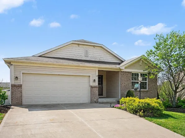 8813 Bluejay View Dr, Cleves, OH 45002
