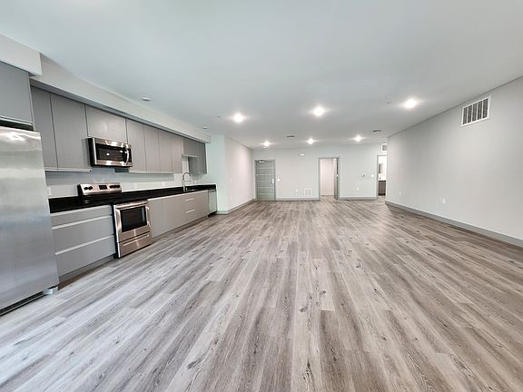 2nd image of 7040 N Woodman Ave #105