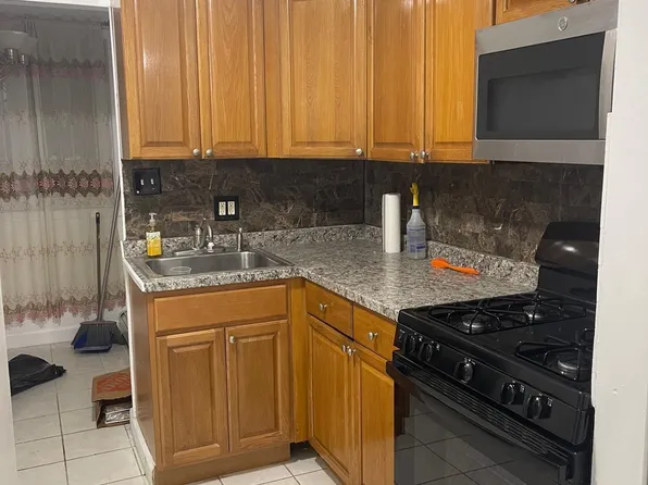 (undisclosed Address), Queens Village, NY 11427