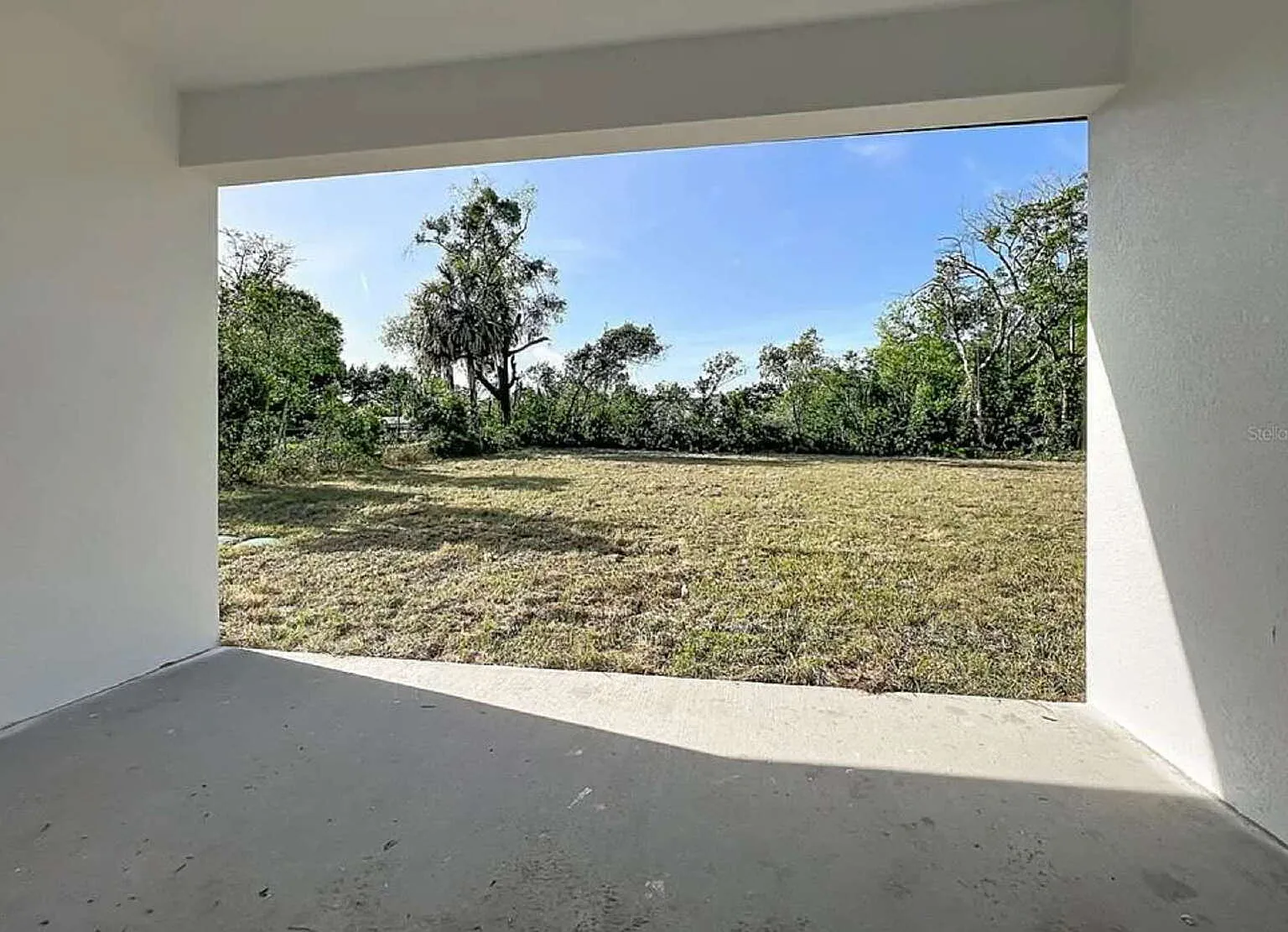 3 bed, 2.0 bath, 1250 sqft, $2,300 — Photo 3