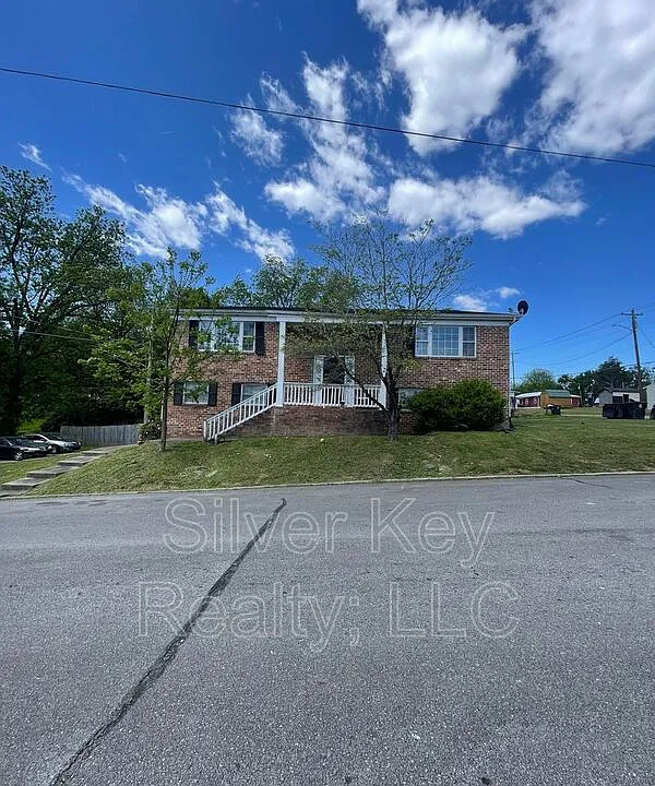 202 Hill St #A