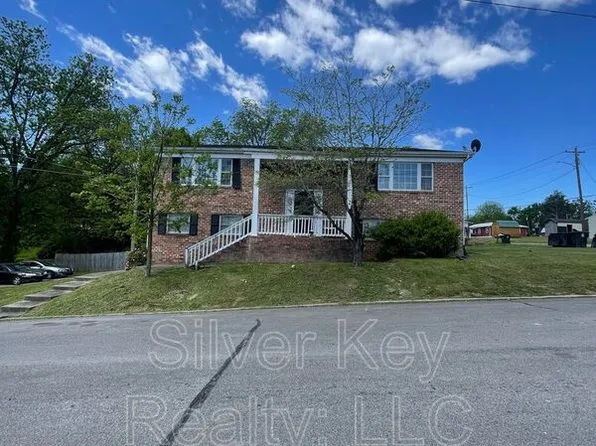 202 Hill St Unit A, Athens, TN 37303