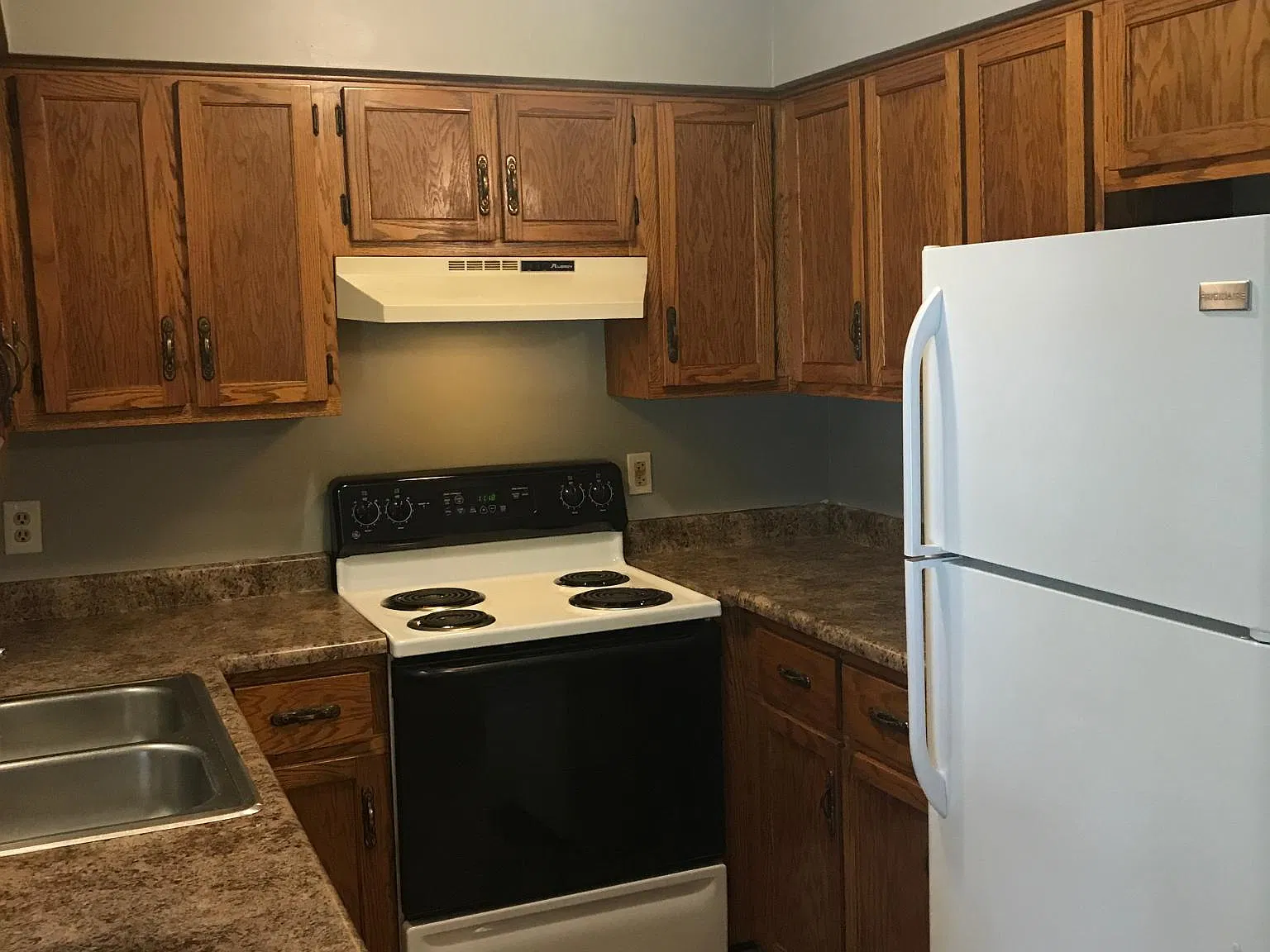 2 bed, $950 — Photo 3