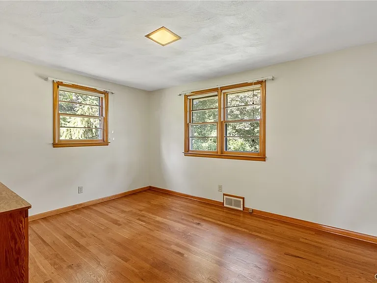 107 Overlook Dr — Photo 18