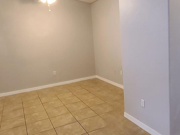 5th image of 3 Uniondale Pl
