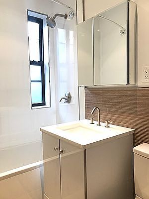 5th image of 244 E 13th St #29