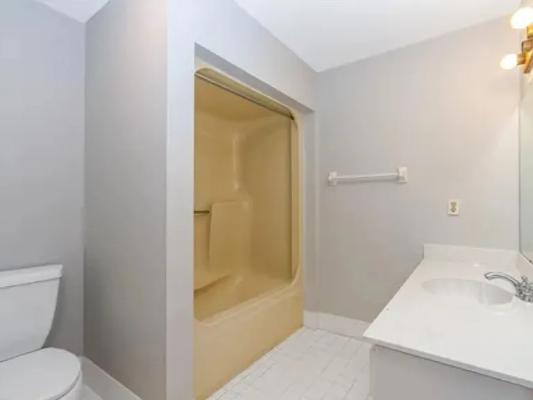 200 Florida Shores Blvd #200 — Photo 26