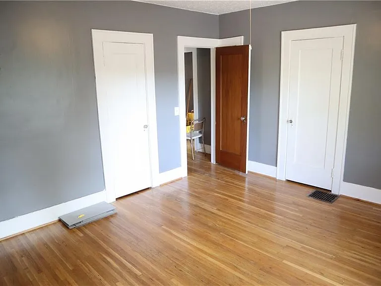 1696 East Ave — Photo 8