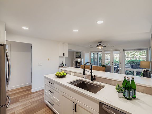 3rd image of 2636 22nd Ave W APT 102
