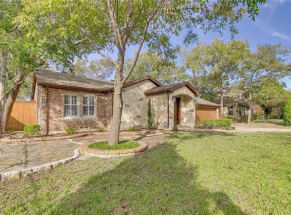 2nd image of 9433 Thornberry Ln