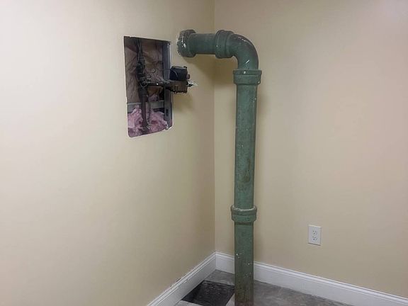 5th image of 18713 Quencer Rd