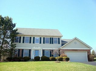 5N880 Ravine Dr, St Charles, IL 60175