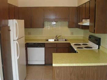 2nd image of 703 16th St SW APT 3