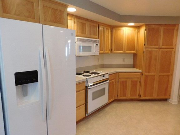 5th image of 6094 Kite Ct N