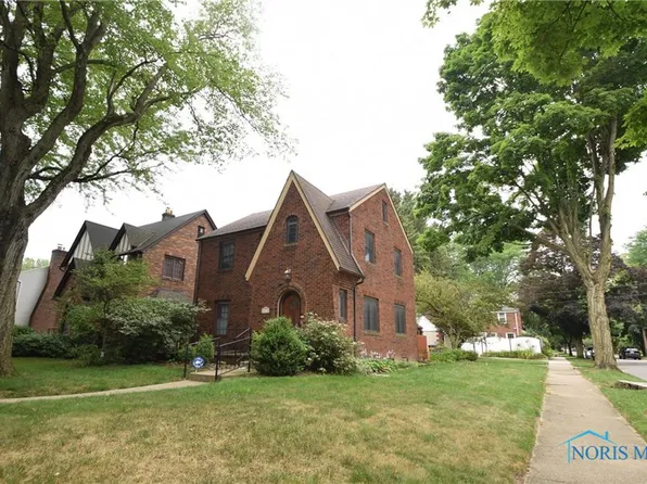 2673 Goddard Rd, Toledo, OH 43606