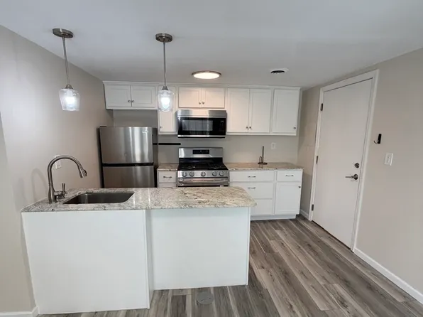 267 Branford Rd, North Branford, CT