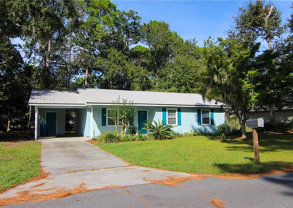 1st image of 133 N Palm Dr