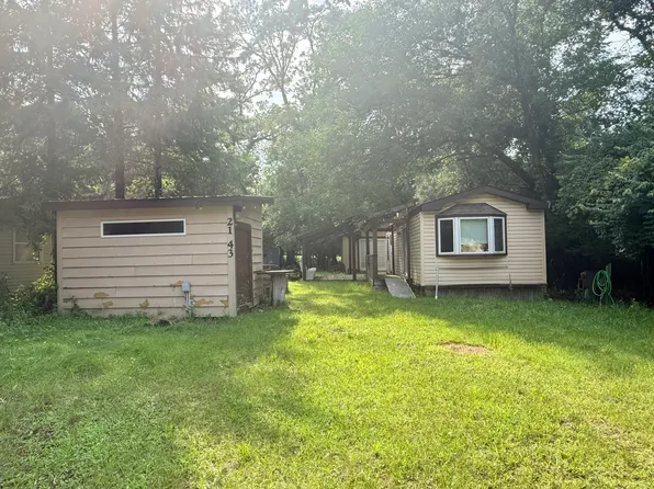 21-43 Woodhaven Dr E, Sublette, IL 61367