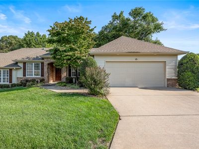 15 Highland Pkwy, Bella Vista, AR, 72715