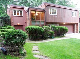 2314 Marbury Rd, Pittsburgh, PA 15221