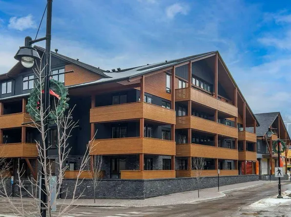 1012 S Spring Creek Dr #205A, Canmore, AB T1W 0N1