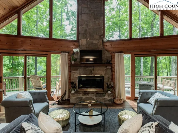 563 Laurel Circle West, Deep Gap, NC 28618