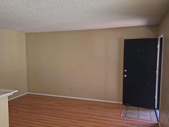 5th image of 2249 W Vancouver Dr #7