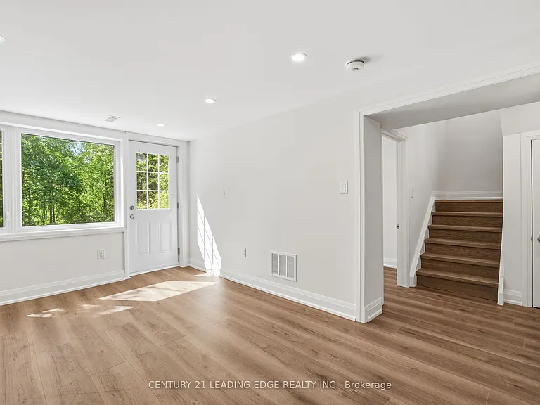 141 Roebuck Dr #LOWER LEVEL — Photo 9