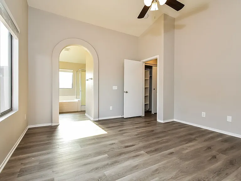 4828 Rush Springs Dr — Photo 11