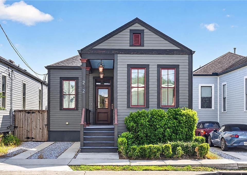 1st image of 252 Elmira Ave
