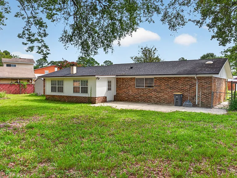 9954 Larkdale Ct — Photo 33