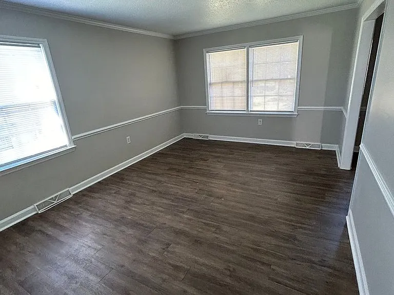 733 Marlee Dr — Photo 10