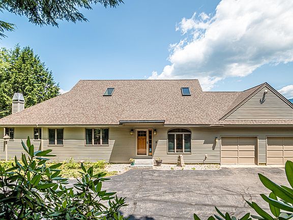 4th image of 29 Hemlock Hill Road