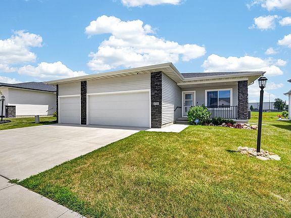 2nd image of 6705 NE 12th Ct