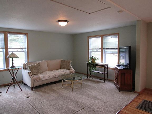 5th image of 504 North St W
