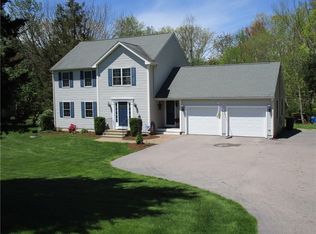 7 Teft Ct, Hope Valley, RI 02832