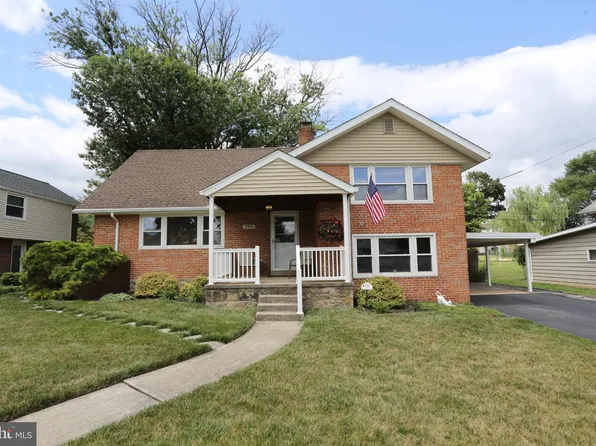 2401 Bressler Dr, West Lawn, PA 19609
