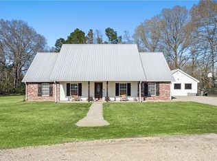25097 Blood River Rd, Springfield, LA 70462