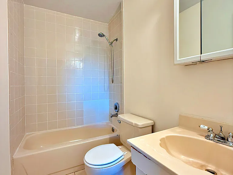 2955 Shell Rd #3A — Photo 9